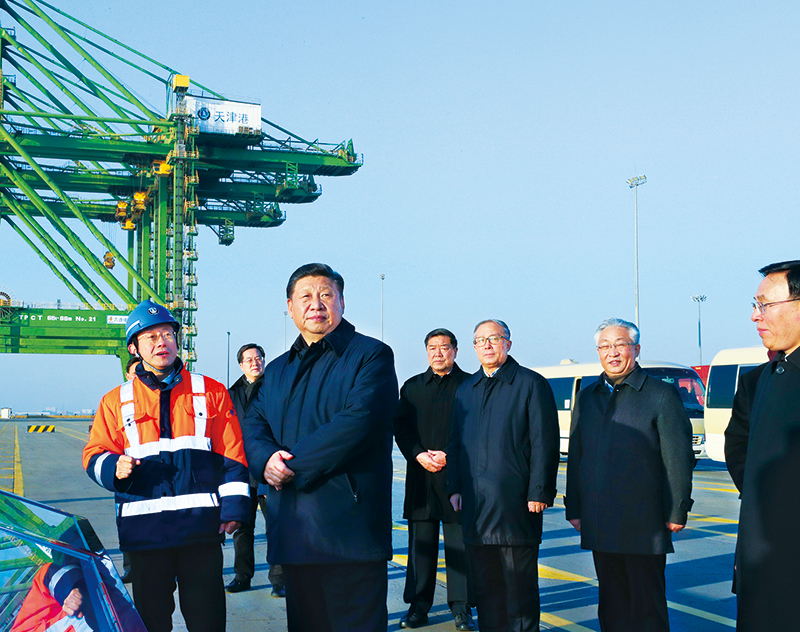 2019年1月16日至18日，中共中央總書記、國家主席、中央軍委主席習(xí)近平在京津冀考察，主持召開京津冀協(xié)同發(fā)展座談會(huì)并發(fā)表重要講話。這是1月17日下午，習(xí)近平在天津港碼頭考察。